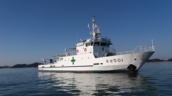 충남도내 도서 및 해상 어민의 건강을 책임지고 있는 병원선 '충남501'호(충남도 제공)
