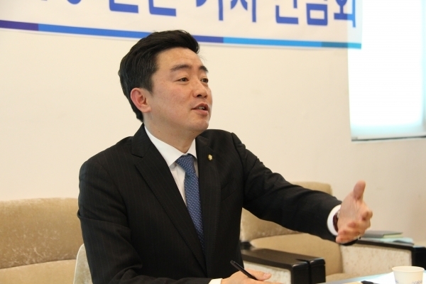 더불어민주당 강훈식 국회의원(아산을).