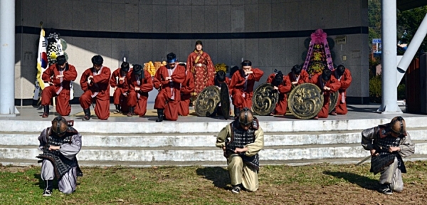 베18회 연기대첩제가 오는 20일 고복시립공원에서 열린다. 사진은 지난해 열린 연기대첩제의 한 장면.