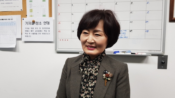 41년 공직생활을 접고 인생 2모작 새 출발을 계획하고 있는 김명희 대전시의회 총무담당관.
