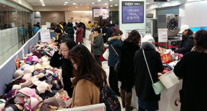 지난해 2월 열린 롯데백화점 대전점 ‘비너스 균일가전’ 행사
