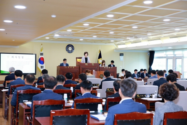 아산시의회는 20일 지난 13일부터 8일간 열린 212회 임시회 회기를 마무리했다.