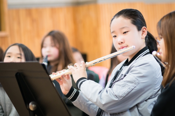당산초가 자랑하는 방과후학교 프로그램인 오케스트라 연습 모습.