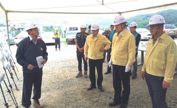 14일 류순현 세종시 행정부시장이 아름청소년수련관 건립공사 현장을 방문 공사장 안전관리실태를 집중 점검했다.