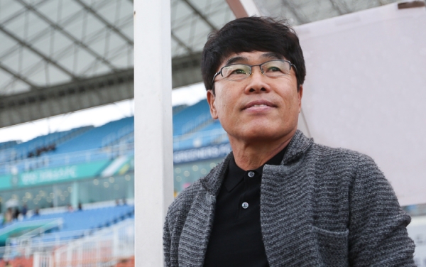 대전시티즌이 새로운 감독으로 이흥실 전 감독을 선임했다.
