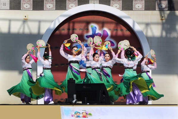 2018년 제10회 대전효문화뿌리축제에서 청소년들의 공연모습