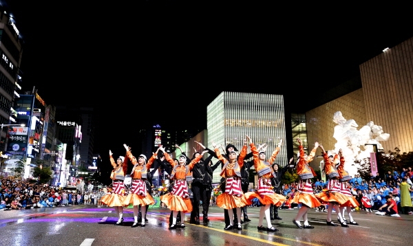 천안흥타령춤축제2018 거리퍼레이드 모습