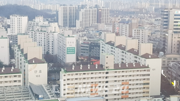 지난달 대전지역 주거시설 및 아파트 낙찰률이 전국에서 가장 높은 것으로 조사됐다. 자료사진.