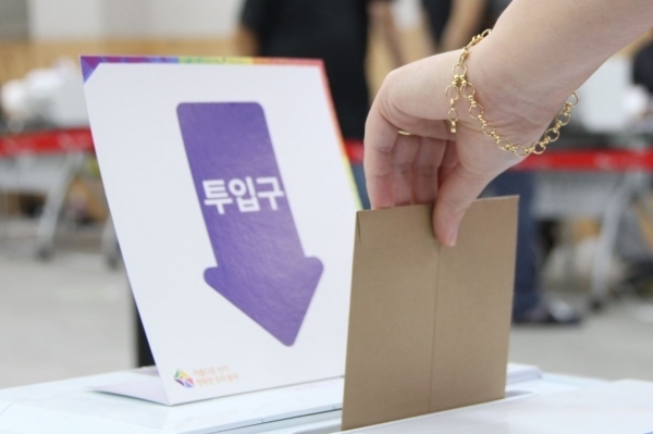 21대 국회의원선거 사전투표가 10~11일 이틀간 충남 15개 시·군 209곳 사전투표소에서 실시된다. 