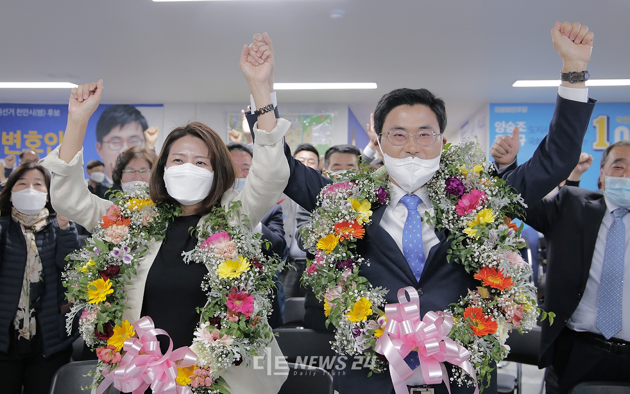 이정문 더불어민주당 충남 천안병 국회의원 후보가 21대 총선 초선에 당선되면서 천안이 ‘신흥텃밭’ 수성에 성공했다.