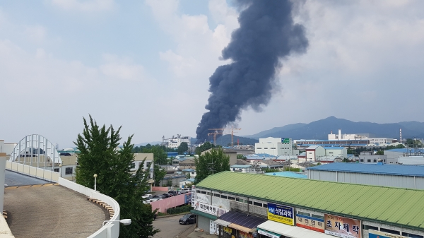 사진=20일 오후 대전 대덕구 대화동 산업단지 내 공장에서 큰 불이 났다.