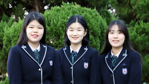 사진=한국철도공사에 합격한 대전신일여고 학생들(대전신일여자고등학교)