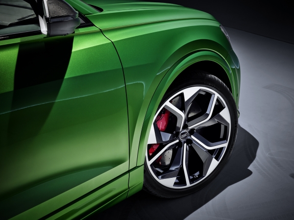 한국타이어가 아우디 ‘Q시리즈’ 최강 모델인 ‘RS Q8’에 신차용 타이어를 공급한다.