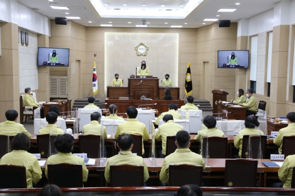 계룡시의회, 제149회 임시회 제5차 본회의 장면.