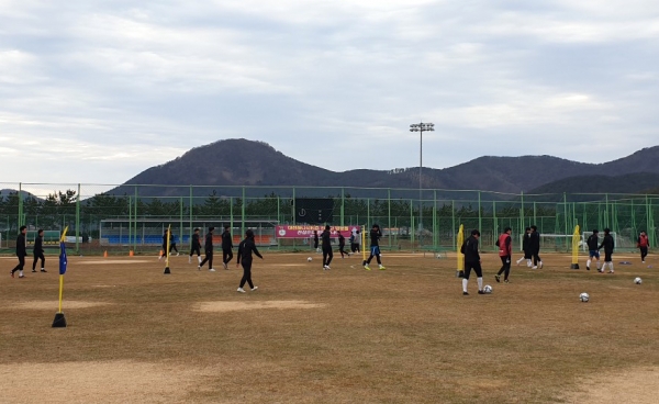 대전하나시티즌이 1차 전지훈련 중인 모습.