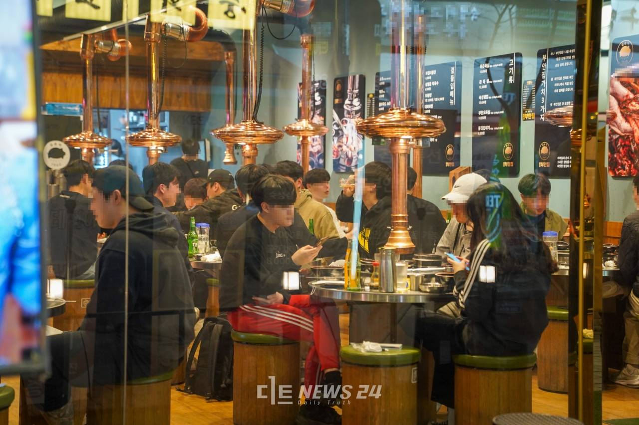 20일 천안시 불당동 한 식당가 모습.