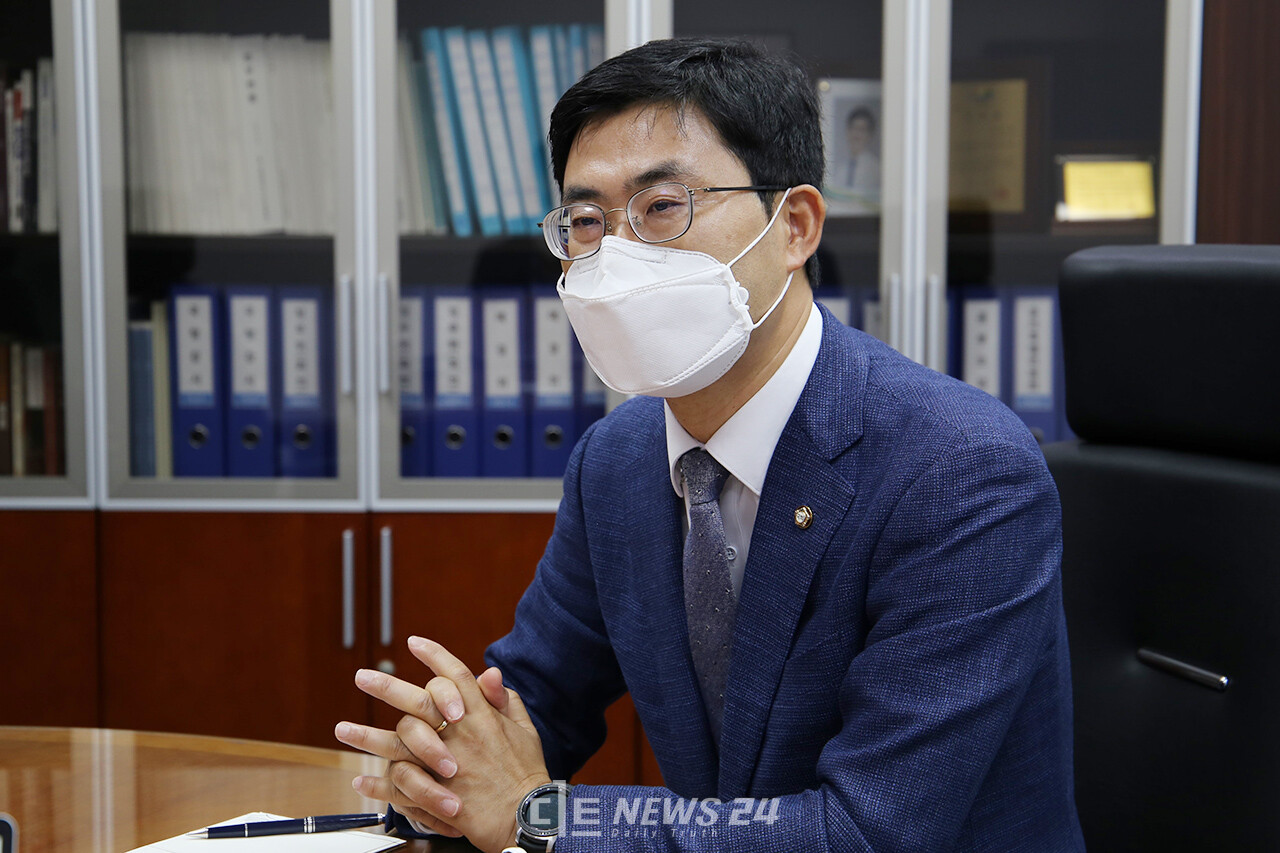 이정문 더불어민주당 의원. 자료사진.