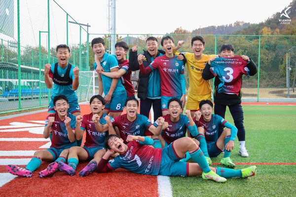 김 감독이 이끌고 있는 대전하나시티즌 U15(고학년). 한국프로축구연맹 제공
