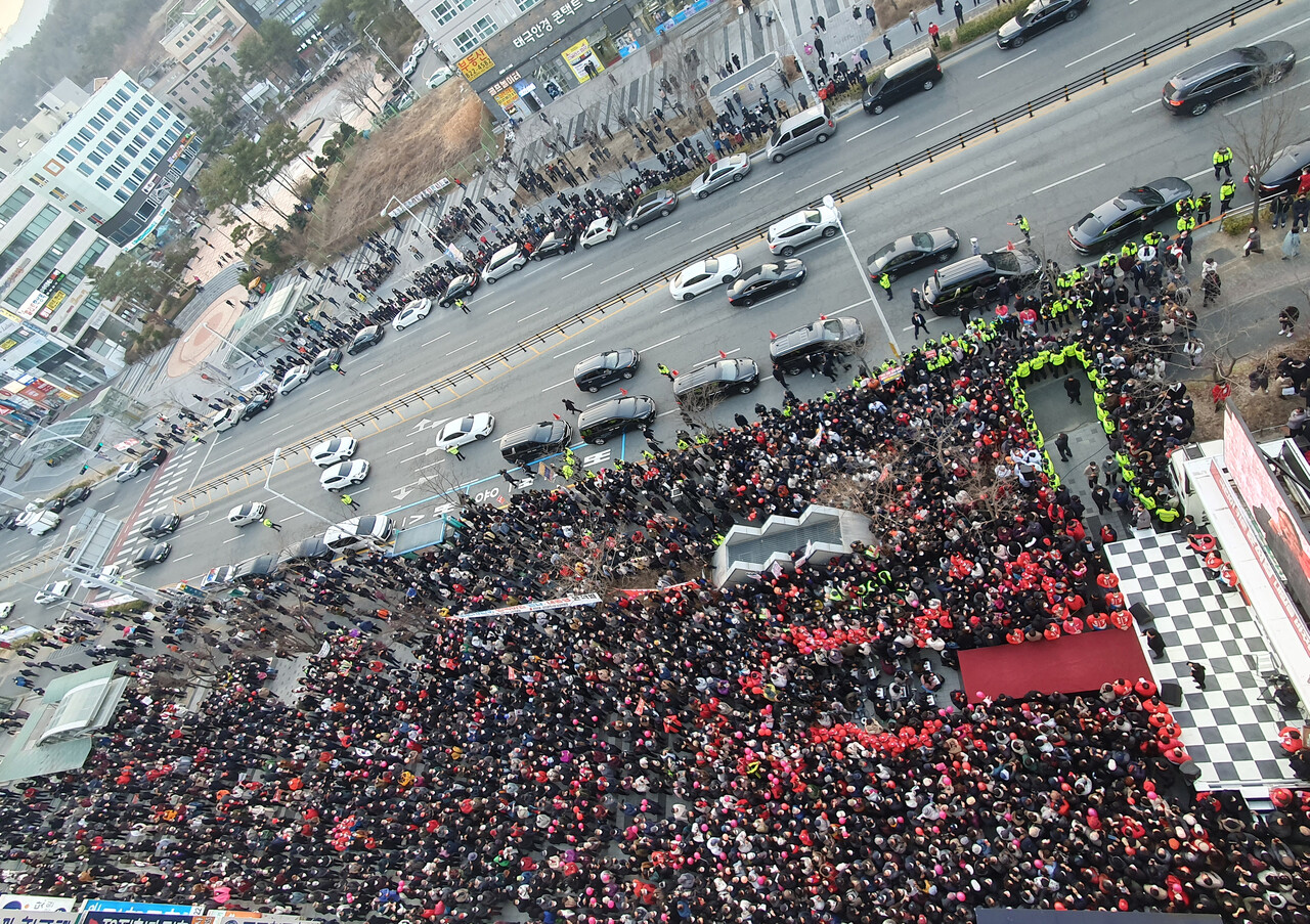 윤석열 국민의힘 대선 후보 현장 유세 인파.