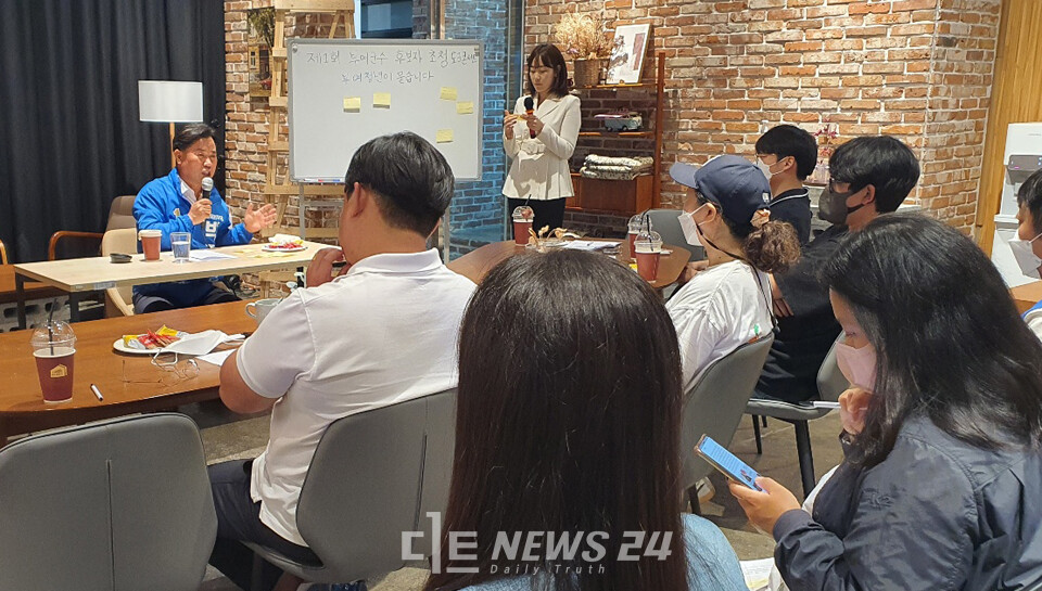 박 후보는 지속적인 청년정책 소프웨어 마련을 위해 청년들과 소통하겠다는 의지도 밝혔다. 김다소미 기자.