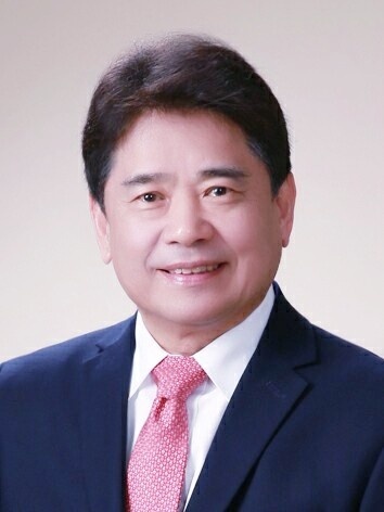 육동일 충남대 명예교수. 전 대통령직 인수위 지역균형특위 위원. 