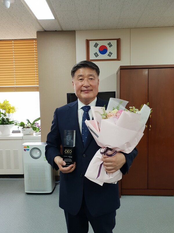 대전테크노파크는 임헌문 원장이 4차 산업 경영의 공로를 인정받아 ‘한국의 영향력 있는 CEO’로 선정됐다.