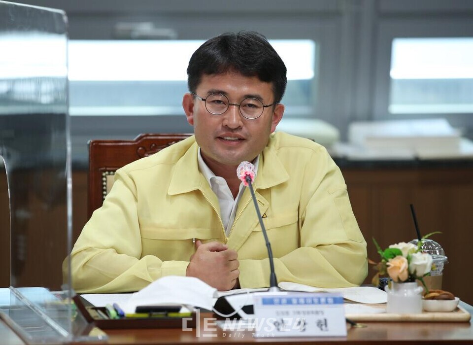 안장헌 충남도의원이 4일 자신의 페이스북 글을 통해 외국 회계법인에 충남도 공공기관 감사를 맡기겠다는 김태흠 지사의 발언에 문제를 제기했다. 자료사진.