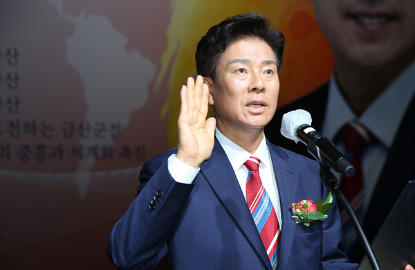 박범인 금산군수가 김태흠 충남지사의 남부출장소 설치 공약과 관련해 입장을 밝혔다.