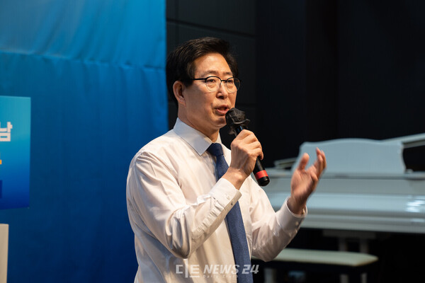 양승조 전 충남지사가 14일 더불어민주당 참좋은지방정부 위원장으로 이재명 지도부에 합류했다. 자료사진.