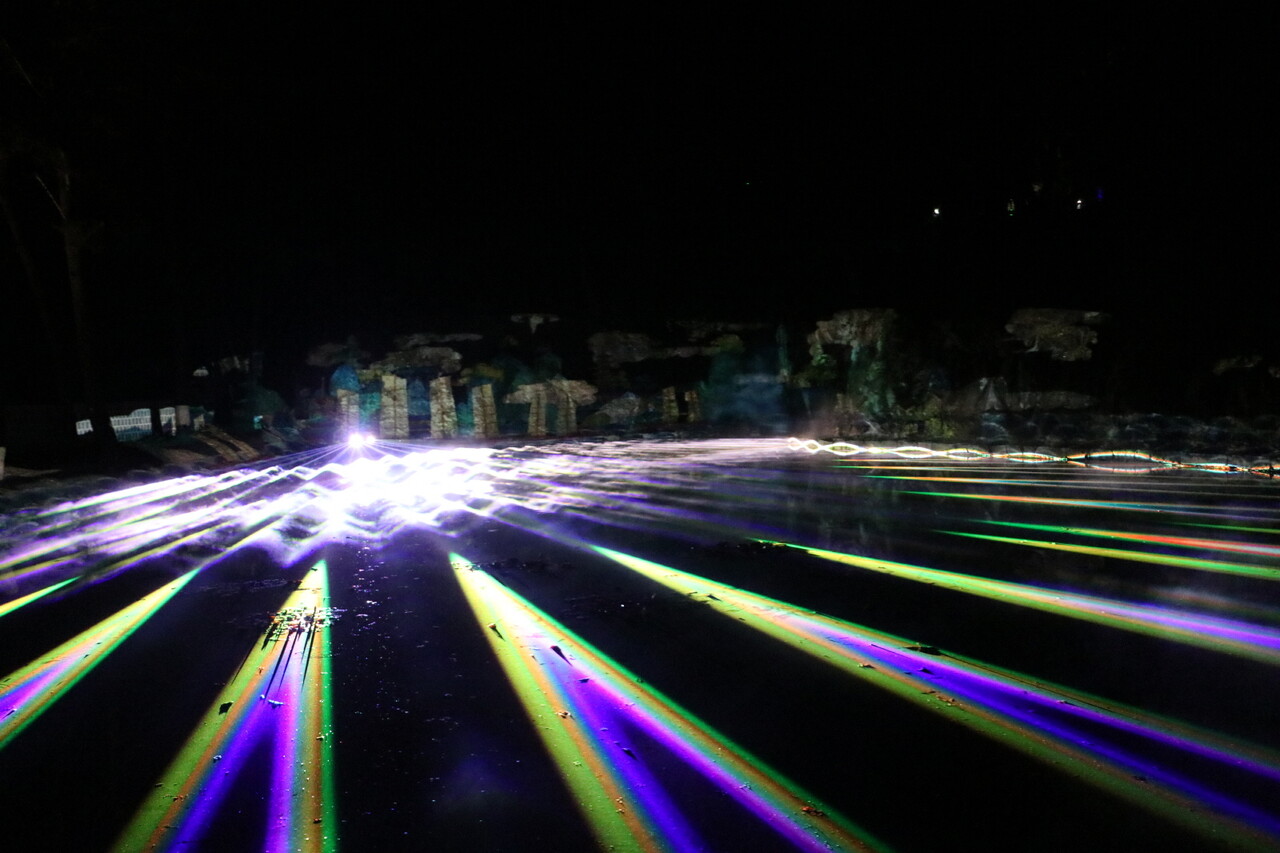 사비백제가 남긴 문화재를 다양한 미디어아트로 표현해 관광객들과 지역주민들에게 호평을 받았다. 부여군 제공. 