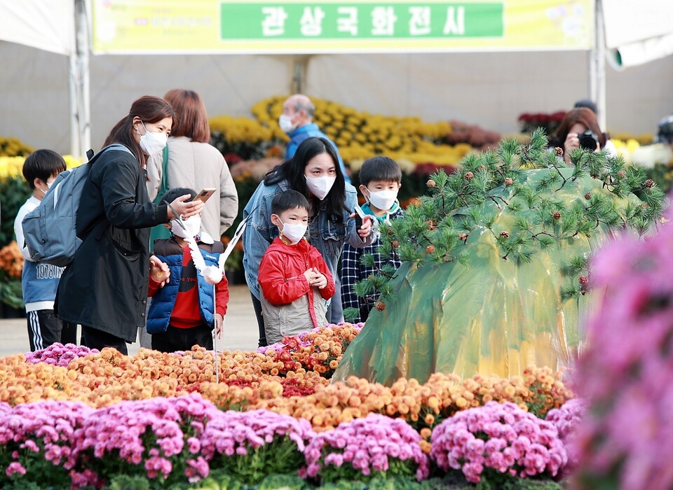 지난해 원북면 옥파 이종일 생가지에서 열린 제9회 태안 국화축제. 태안군 제공.