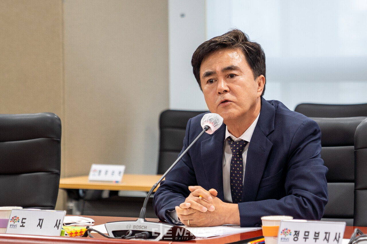 김태흠 충남지사가 21일 실국원장회의에서 아산시의 국립경찰병원 분원 유치를 위한 총력 대응을 주문하고 나섰다. 