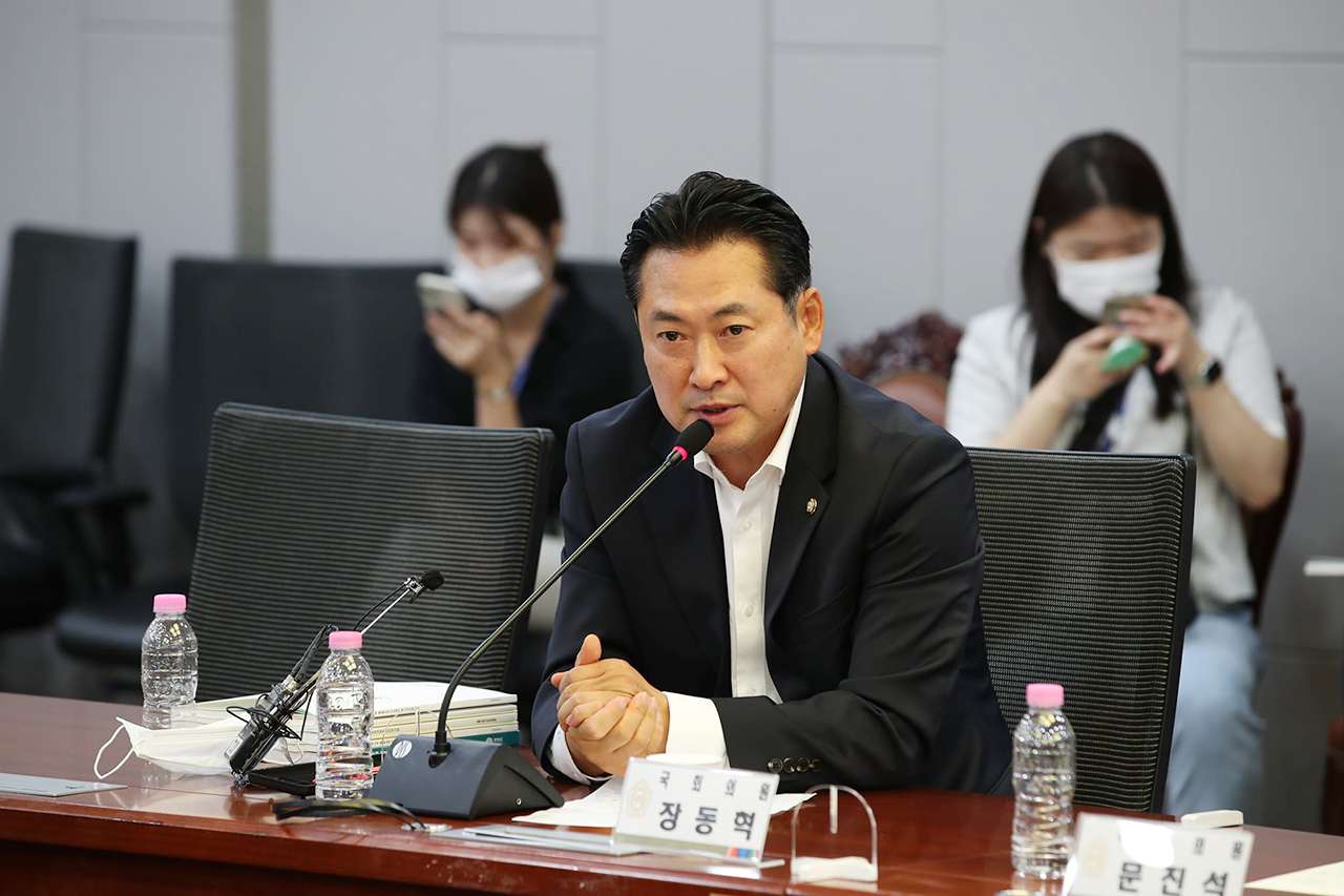 장동혁 국민의힘 의원은 국회 예결위 소위 위원으로 활동하고 있다. 장 의원 페이스북.