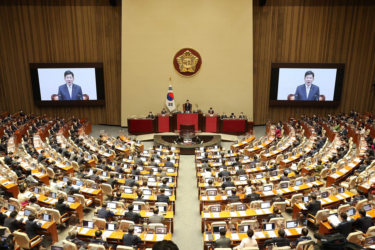 내년도 예산안이 법정 시한을 넘긴데 이어 정기국회에서도 처리하지 못하고 무산됐다. 충청권은 여야 협상에 촉각을 곤두세운 채 국회 상황을 예의 주시하고 있다. 자료사진.