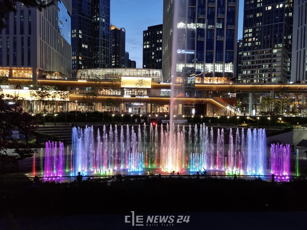 지난 10월 말 마지막 공연 일정을 끝낸 어진동 방축천 음악분수. 세종시 제공. 