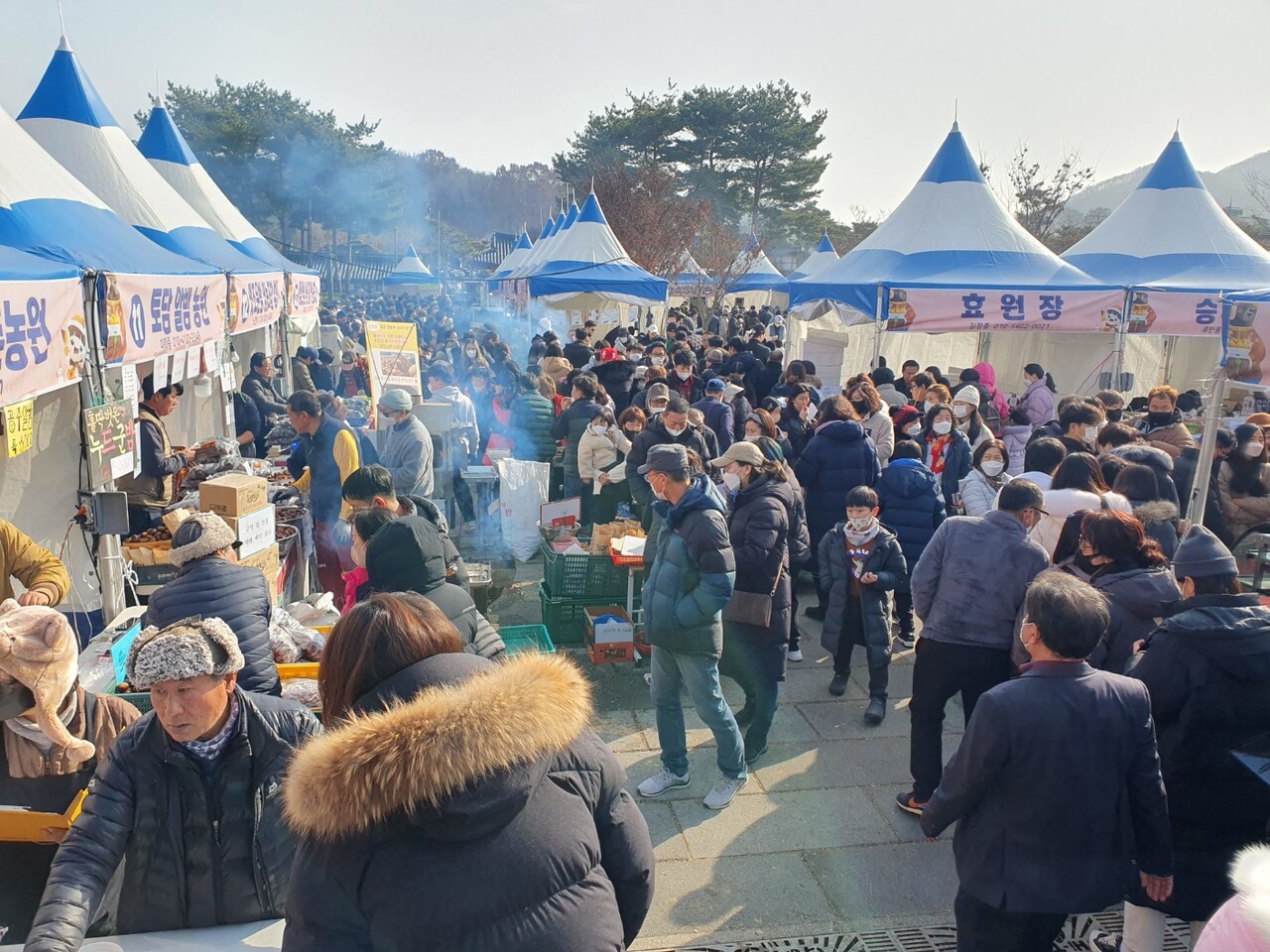축제 현장 곳곳엔 방문객들로 인산인해를 이뤘다. 김다소미 기자.