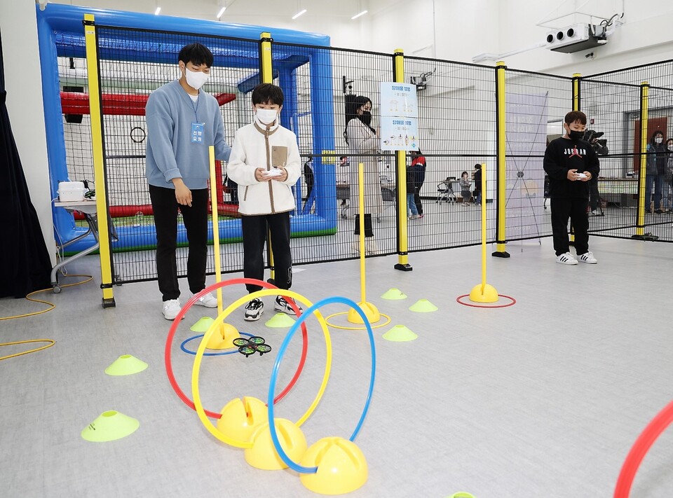 태안군 UV랜드 드론체험. 태안군 제공.