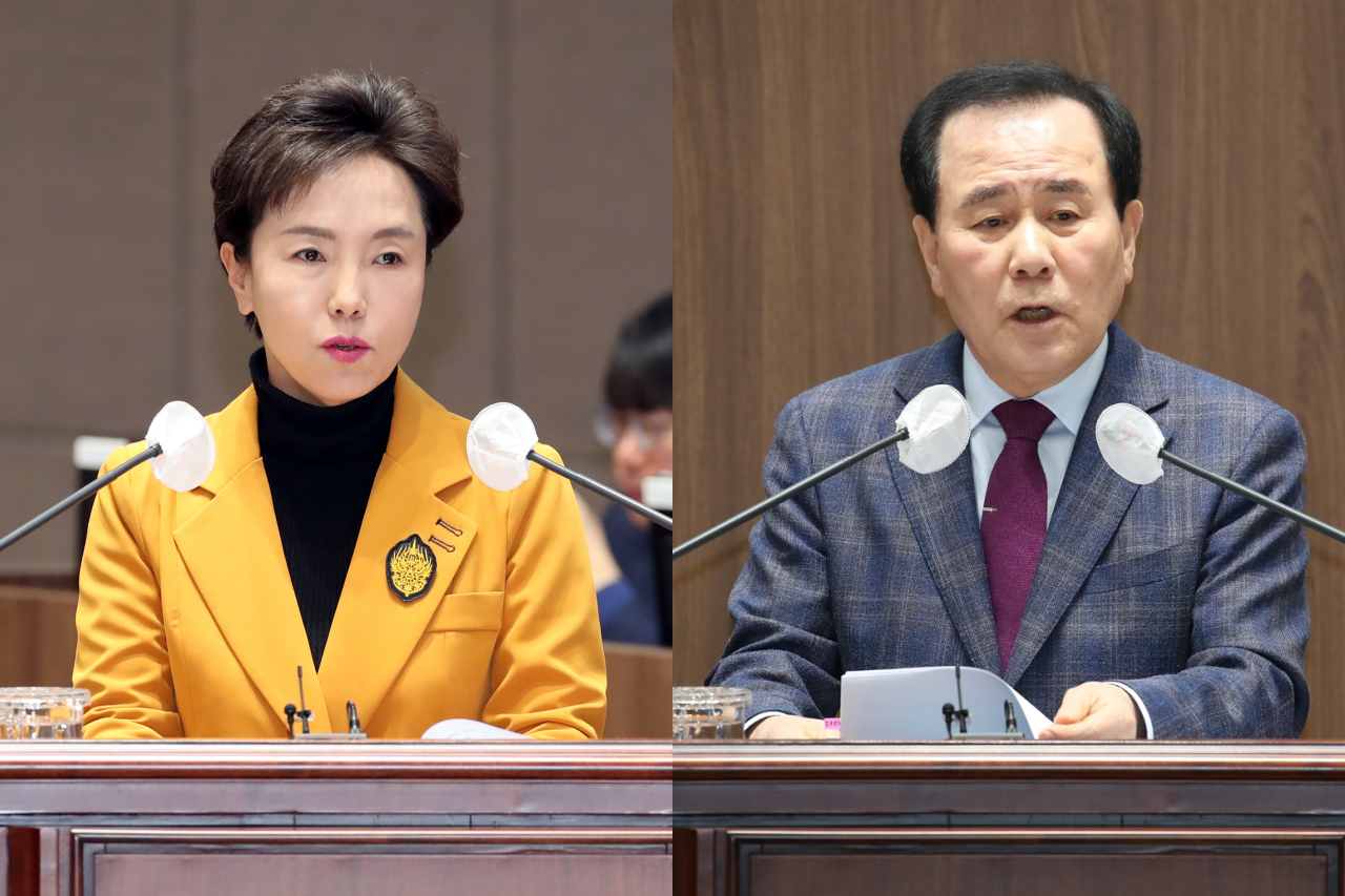 박미옥 충남도의원(왼쪽)이 김지철 충남교육감에 학교폭력 대책 부실을 지적했다. 관련 자료가 미흡하고, 피해자 보호조치와 재발방지책이 부족하다는 이유에서다. 충남도의회 제공.