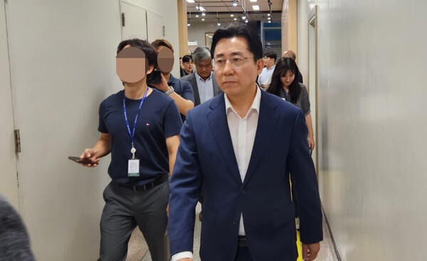 공직선거법 위반 혐의로 재판을 받아온 박경귀 아산시장이 항소심에서도 당선무효형이 선고됐다. 지상현 기자