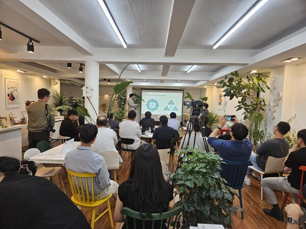 대전창조경제혁신센터가 주관하는 '2023 스타트업 코리아 투자위크(SIW, Startup Korea Investment Week)'가 대전 궁동 일원에서 진행됐다. 액셀러레이팅 릴레이 피칭 라운드 진행 모습