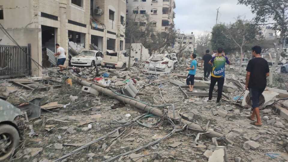 이스라엘 폭격으로 폐허가 된 가자지구. 피스윈즈 제공.