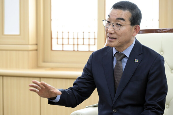 공직선거법 위반 혐의로 재판을 받아온 김광신 대전 중구청장에 대한 당선무효형이 확정됐다. 