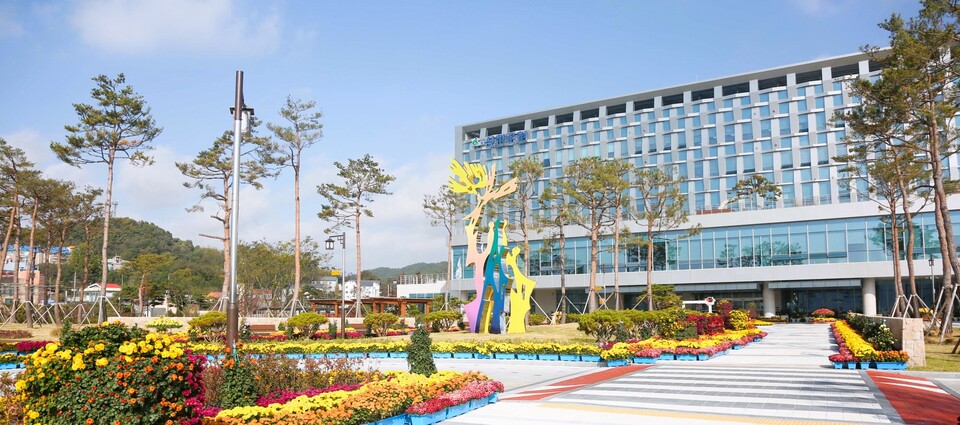 57년만에 개청한 서천군 신청사