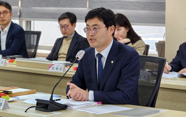 이정문 더불어민주당 의원. 자료사진.