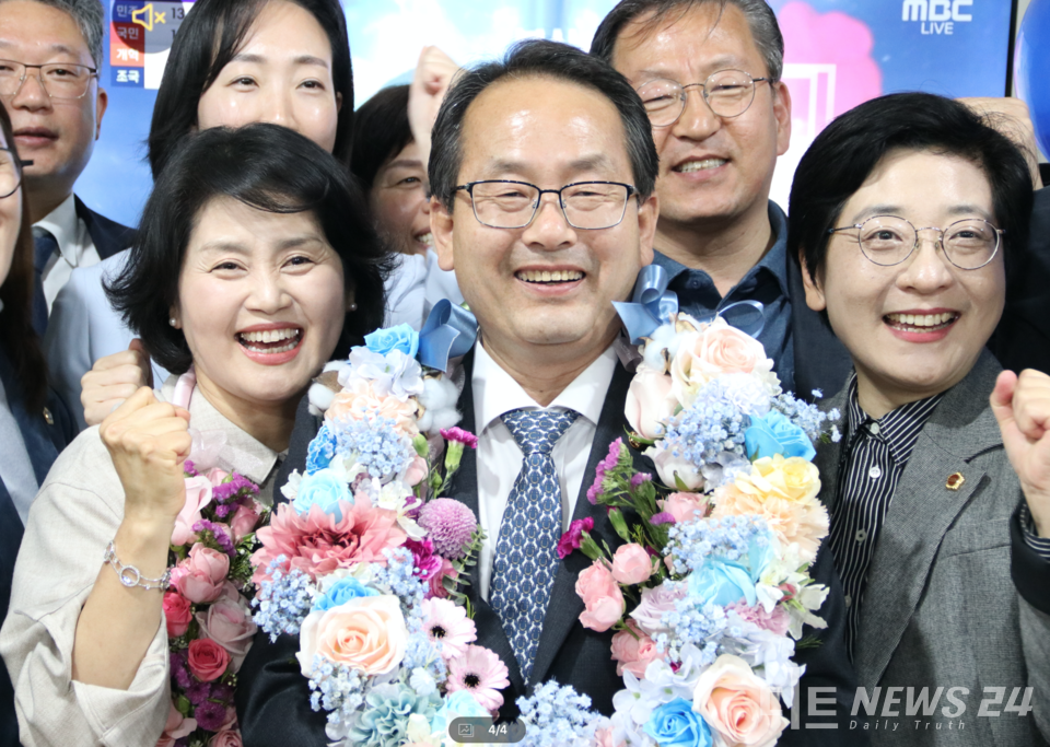 강준현 더불어민주당 세종을 국회의원 후보가 제22대 국회의원선거에서 재선에 성공했다. 사진 선거캠프 제공