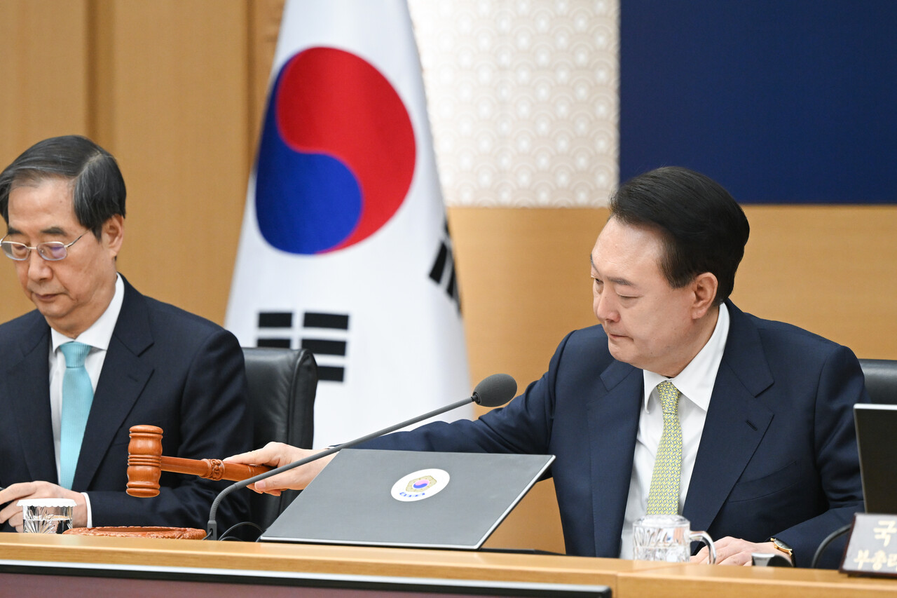 윤석열 대통령은 이번 총선 참패로 심각한 레임덕에 직면할 것으로 보인다. 대통령실 제공.