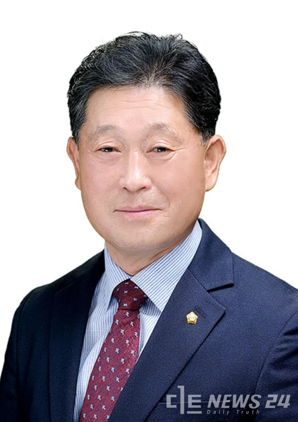 윤구병 공주시의장. 디트뉴스 DB