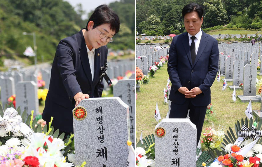 더불어민주당 박정현(왼쪽), 조승래 국회의원이 현충일인 6일 국립대전현충원에 잠들어 있는 故 채수근 해병 묘역을 방문, 추모하고 있다. SNS 게재 사진 재구성. 