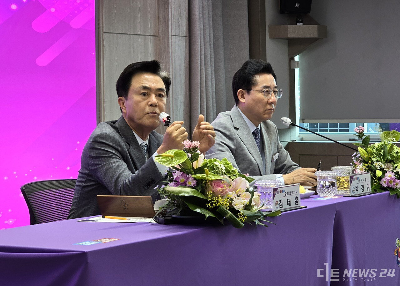 김태흠 충남지사는 23일, 아산시청에서 진행된 언론인과의 간담회에서 충남도가 아산 경찰병원 건립을 위해 속도를 내고 있다고 밝혔다. 최진섭 기자