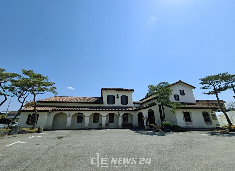 예산 여사울성지